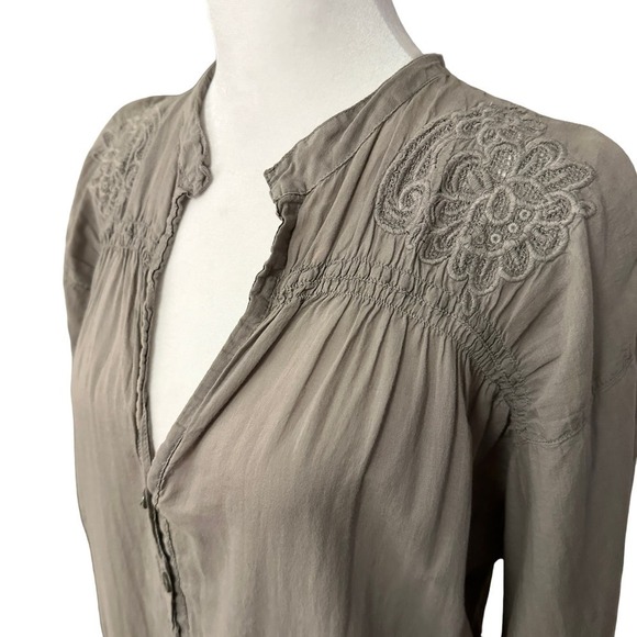 Johnny Was Womens Embroidered Floral Tunic Blouse Puff Long Sleeve Cotton Gray M - Picture 5 of 13